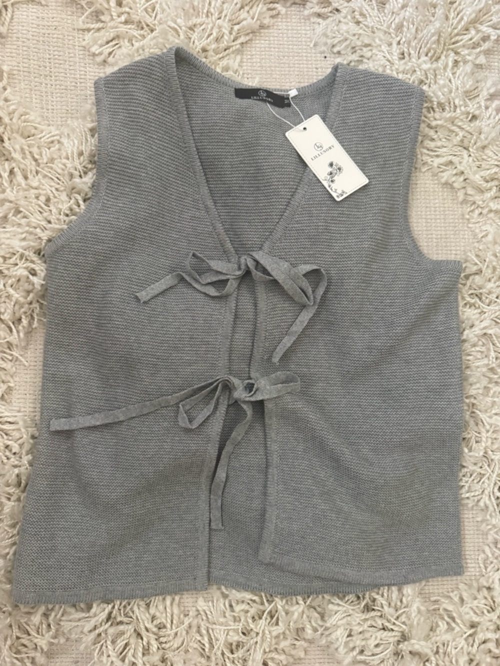 2/$25 BUNDLE SALE - Light Gray Knit Tie-Front Vest Top